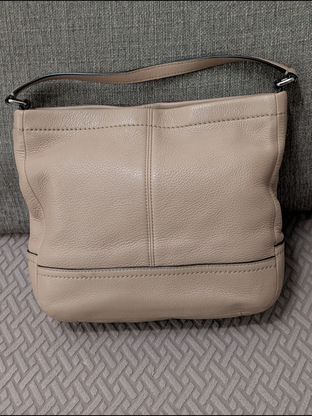 Coach Beige Leather Shoulder Bag EUC